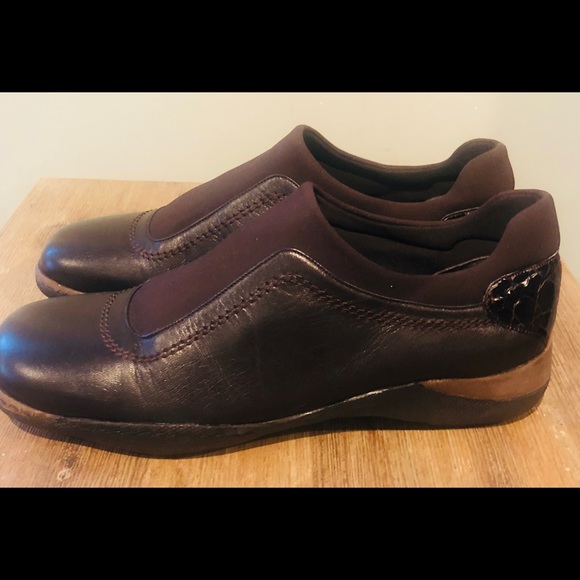 Stuart Weitzman Slip on Loafers - Picture 4 of 4